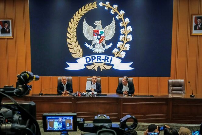 
DPR RI Umumkan Enam Keputusan, Tanggapi 17+8 Tuntutan Rakyat