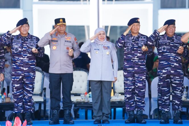 
					Gubernur Khofifah: Dari SMA Taruna, Kita Siapkan Generasi Disiplin, Religius, dan Berintegritas untuk Indonesia Emas 2045