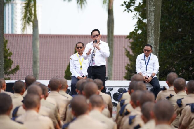 
					Bangun Optimisme Generasi Aparatur, Sekdaprov Adhy Beri Pembekalan Praja Asal Jatim di Kampus IPDN