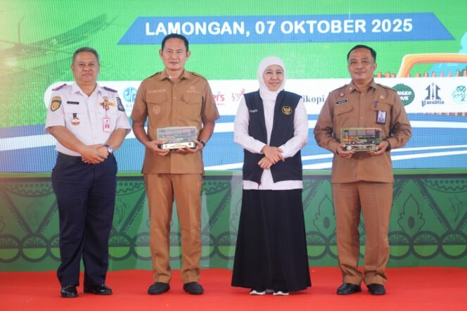 
					Gubernur Khofifah Hadirkan Trans Jatim Sunan Drajat, Dorong Ekonomi Pesisir dan UMKM Lamongan