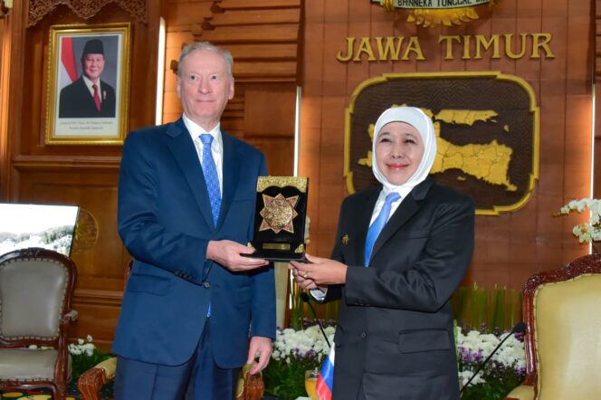 
					Gubernur Khofifah Sambut Peluang Investasi Rusia untuk Infrastruktur Dermaga, Shipbuilding, hingga Penguatan Vokasi Maritim Jatim