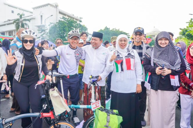 
					Gubernur Khofifah Sambut Pesepeda Ride For Palestine, Dorong Perjuangan Solidaritas Melalui Olahraga