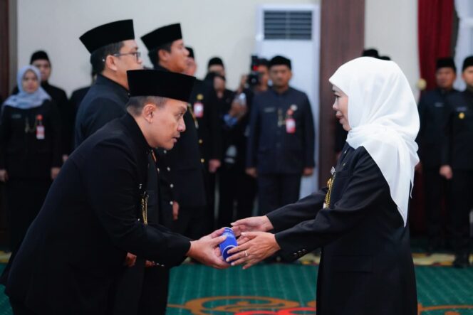 
					Gubernur Khofifah Tekankan Integritas dan Inovasi Pejabat Baru di Era Fiskal Menurun