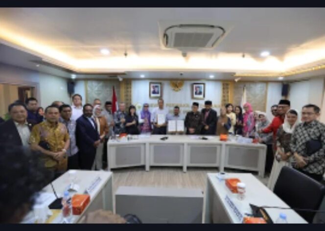 
Senator Agita Nurfianti Minta Kemendiktisaintek Permudah Akses KIP Kuliah dan Evaluasi Peran TKA