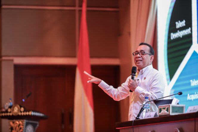 
Menko PMK: SDM Unggul Jadi Kunci Pembangunan Kependudukan Menuju Indonesia Emas