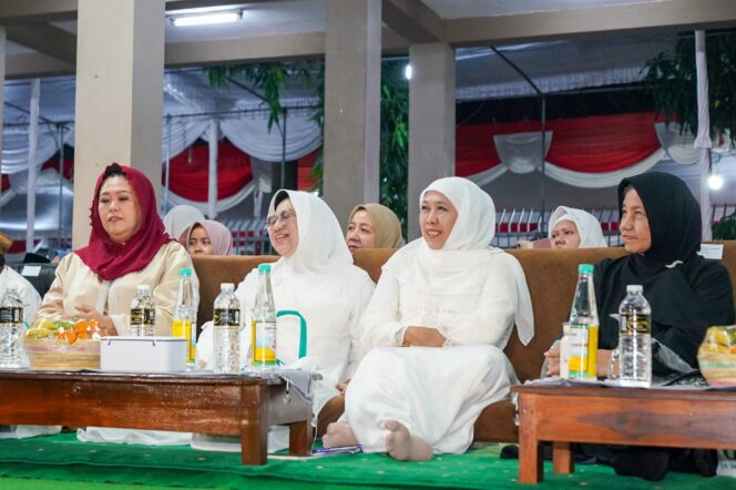 
					Gubernur Khofifah Hadiri Haul Gus Dur di Tebuireng, Sebut Warisan Gus Dur Jadi Modal Sosial Bangsa