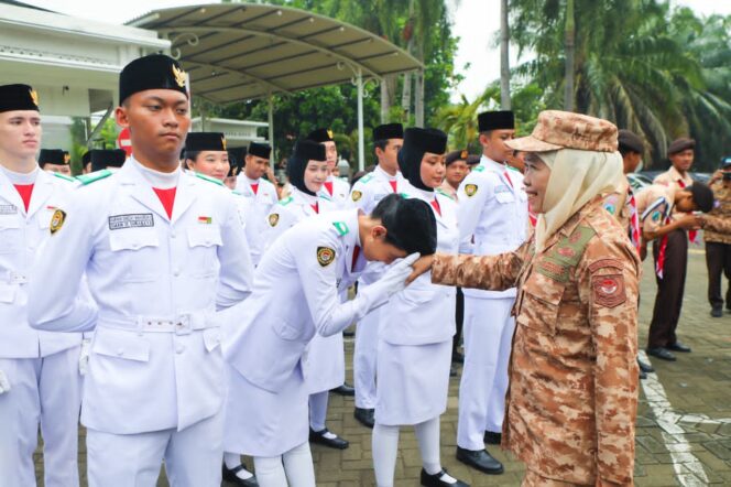 
					Gubernur Khofifah Tegaskan Bela Negara Tak Sekadar Angkat Senjata, tetapi Disiplin dan Integritas Warga