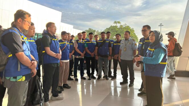 
Kemenkes Kirim Ratusan Relawan Dokter dan Nakes Bantu Korban Bencana Aceh