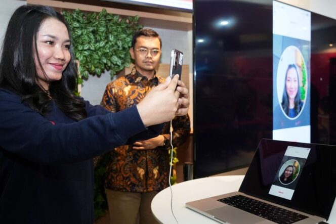 
					Pengamat Siber: Registrasi Biometrik e-SIM Menguntungkan, Tetapi Harus Ada Jaminan Keamanan Data Pribadi