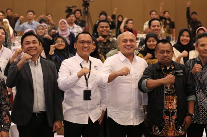 
					Prasetya Media Summit 2025 Tegaskan Pentingnya Kampanye Bersama Pentahelix dalam Menjaga Ketangguhan Ekosistem Media Jawa Timur