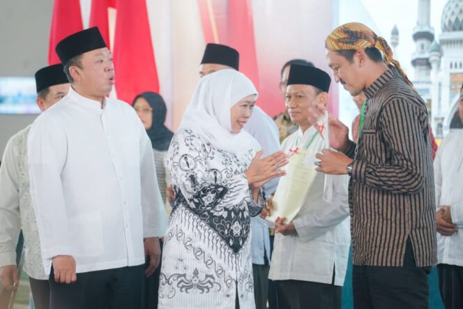 
Gubernur Khofifah Pastikan Kepastian Hukum 2.532 Tanah Wakaf dan Tempat Ibadah untuk Cegah Sengketa Agraria di Jatim