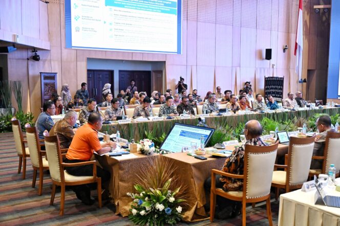 
Menhub Dudy: 119,5 Juta Orang Berpotensi Lakukan Perjalanan pada Nataru 2025/2026