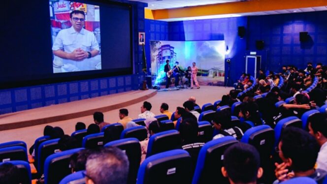 
					Wamenkomdigi Tekankan Keamanan Siber sebagai Keterampilan Hidup di Era Digital