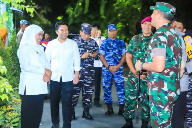 
Tinjau Pos Pam Surabaya, Gubernur Khofifah, Wagub Emil dan Forkopimda Jatim Sepakati Doa Lintas Agama Ganti Kembang Api Sambut 2026