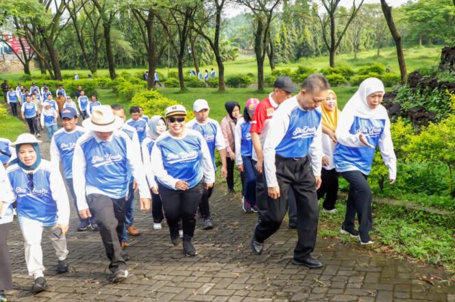 
Khofifah: Rakernas IKA UNAIR Harus Lahirkan Plan of Action yang Terukur dan Berdampak