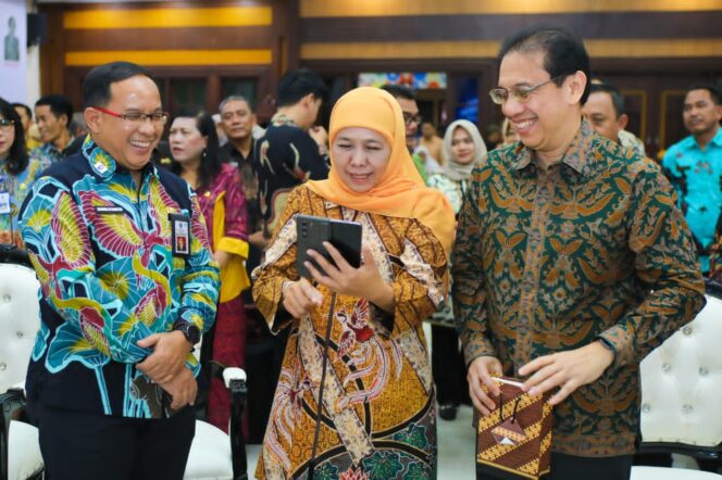 
Gubernur Khofifah Dorong Deep Learning dan Literasi Digital Demi Lumbung Talenta Digital Jawa Timur