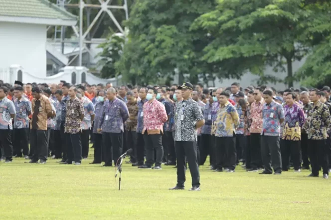 
Bupati Warsubi Tegaskan Evaluasi, 23 ASN Terima Rapor Merah di 2025