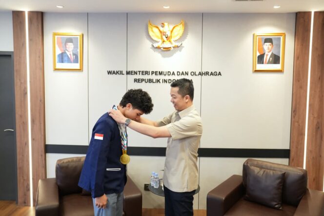 
Wamenpora Ajak Atlet Pelajar SEA Games Siapkan Diri Menuju Olimpiade