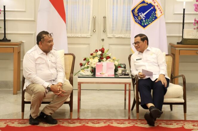 
Wamenaker Apresiasi Langkah DKI dalam Menjaga Kesejahteraan Pekerja