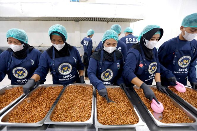 
Penyesuaian Menu MBG Dukung Ibadah dan Belajar