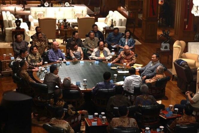 
Presiden dan Apindo Bahas Strategi Percepatan Pertumbuhan Ekonomi