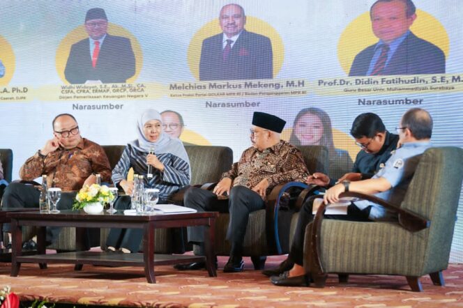 
Gubernur Khofifah Dorong Inovasi Pembiayaan Lewat Obligasi Daerah dalam Sarasehan Nasional MPR RI