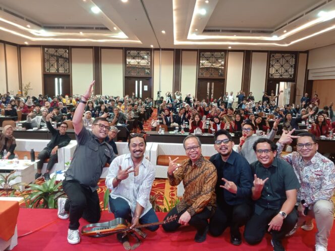 
Anak di Ruang Siber Perlu Dukungan Generasi Muda