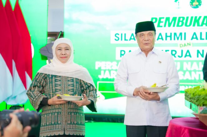 
Gubernur Khofifah Dorong Kyai dan Santri Bangun Karakter Bangsa Berlandaskan Islam Rahmatan Lil ‘Alamin