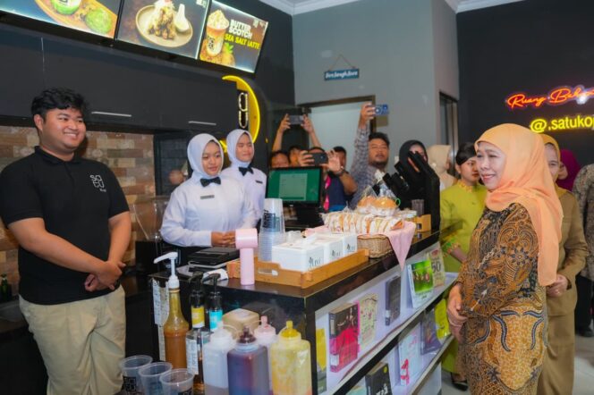 
Gubernur Khofifah Nilai SMKN 1 Buduran Jadi Role Model Nasional Pendidikan Vokasi Berbasis Industri