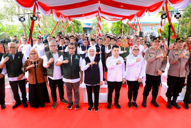 
Gubernur Khofifah Tambah Kapasitas SPAM Mojolagres untuk Penuhi Kebutuhan Air Bersih di Mojokerto dan Sekitarnya