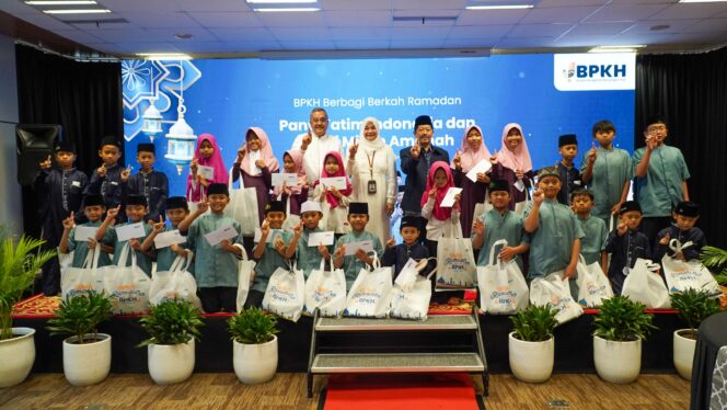 
BPKH Hadirkan Nilai Sosial Dana Haji Melalui Bantuan Sembako Ramadan