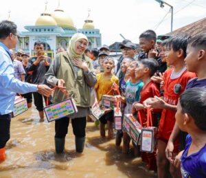 Gubernur Khofifah Dorong Solusi Jangka Panjang Atasi Banjir di Rejoso