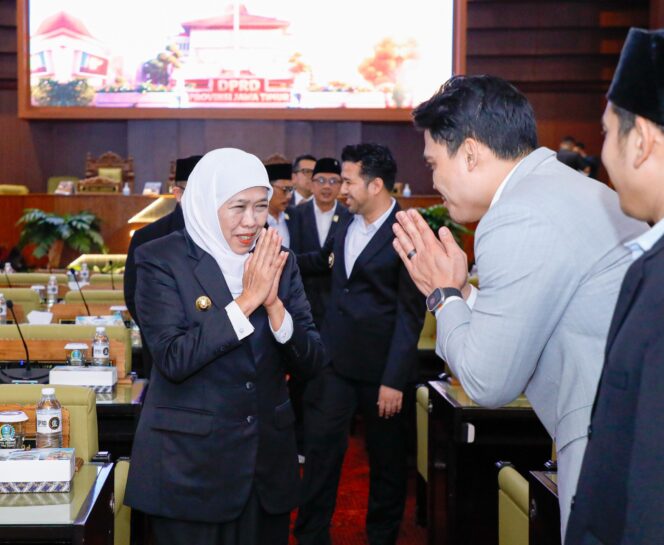 
Gubernur Khofifah Tegaskan LKPJ 2025 Penuhi Regulasi, Perkuat Sinergi Eksekutif dan Legislatif