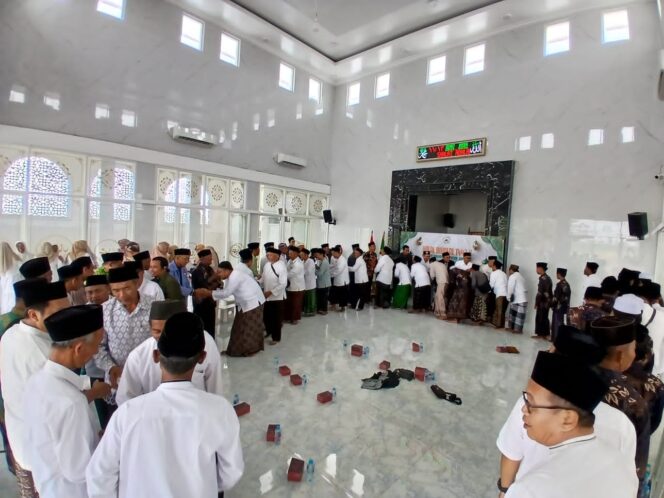 
1000 Pemuda Satu Shaff: Dari Masjid Bai Al Karim Jombang Lahir Gerakan Perubahan Umat