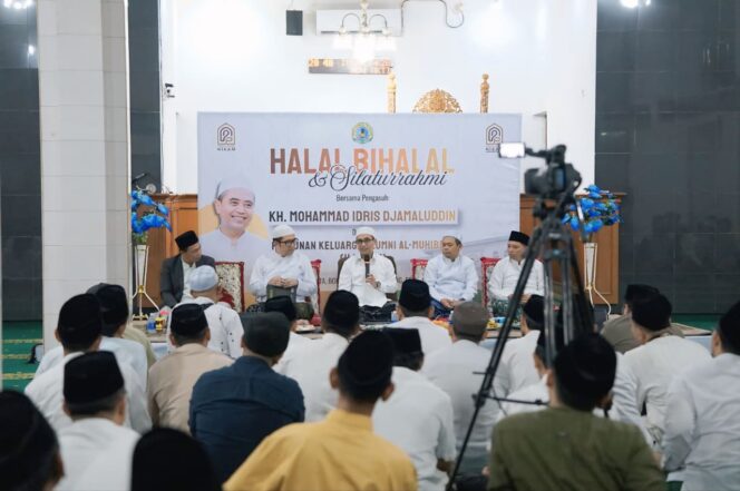 
Dari Depok, Halal Bihalal HIKAM Jabodetabek–Jabar Teguhkan Istiqomah Amalan dan Ikatan Ruhani Santri dengan Pengasuh