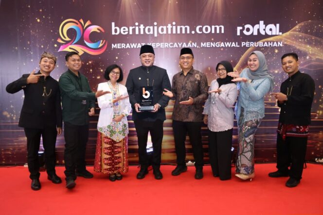 
Pulung Chausar Raih Penghargaan Tokoh Inspiratif 2026, Tegaskan Komitmen Bangun Ekosistem Media yang Sehat dan Berkelanjutan