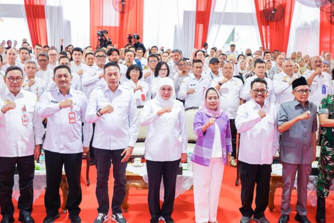 
Gubernur Khofifah Resmikan Grand Paviliun RSSA Malang, Dorong Rumah Sakit Daerah Berinovasi dengan Pelayanan Kesehatan Modern dan Efisien