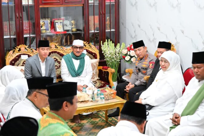 
Gubernur Khofifah Ajak Santri Teladani Perjuangan KH Wahab Chasbullah untuk Kemajuan Bangsa