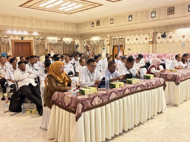 
Dinsos Gresik Fokuskan Validasi Data untuk Menentukan Siswa Sekolah Rakyat
