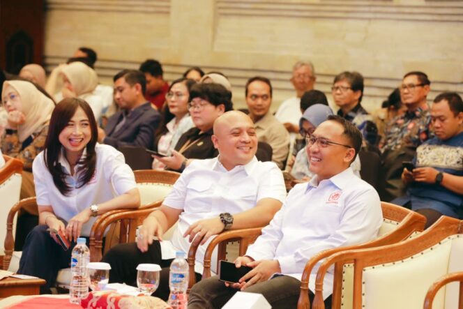 
Kepala Biro Adpim Jatim Dorong Sinergi Humas, Media, dan Komunitas Hadapi Tantangan Era Digital