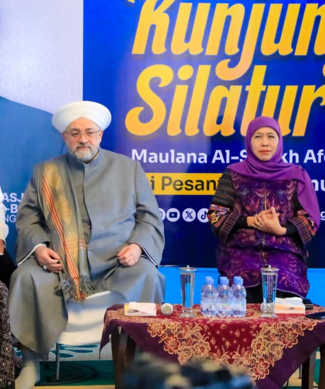 
Gubernur Khofifah Sebut Ponpes Genggong Miliki Peran Strategis Cetak Generasi Berkarakter dan Menjaga Keutuhan Bangsa