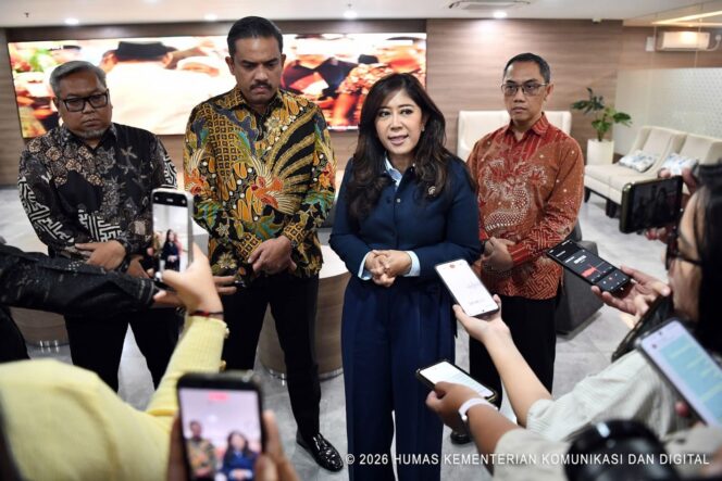 
Kemkomdigi Optimalkan Perlindungan dan Daya Saing UMKM di Tengah Pertumbuhan Ekonomi Digital