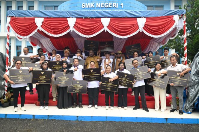 
Pemerintah Tegaskan Komitmen Perkuat Pendidikan Papua melalui Revitalisasi dan Digitalisasi Sekolah