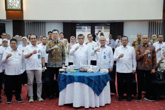 
Menaker Dorong Peningkatan Kompetensi SDM dan Tata Kelola untuk Mendukung Ekosistem Ketenagakerjaan yang Adaptif