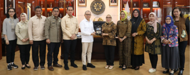 
Pemerintah Fokus Tingkatkan Keamanan dan Kesejahteraan PMI Perempuan melalui Program Berbasis Masyarakat