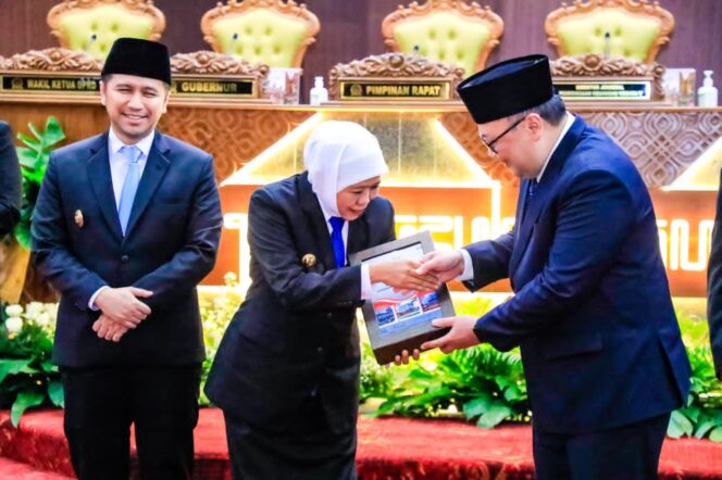 
Sebelas Tahun Berturut-Turut Raih WTP, Gubernur Khofifah Tegaskan Akuntabilitas dan Transparansi Tetap Jadi Prioritas