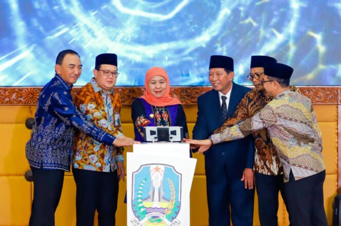 
Gubernur Khofifah Buka Peluang Santri Jawa Timur Kuliah STEM dan Al-Azhar Mesir Melalui Beasiswa LPPD 2026