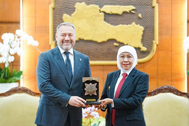 
Delegasi Saint Petersburg Rusia Kunjungi Jawa Timur, Khofifah Optimistis Kerja Sama Berdampak pada Ekonomi dan SDM