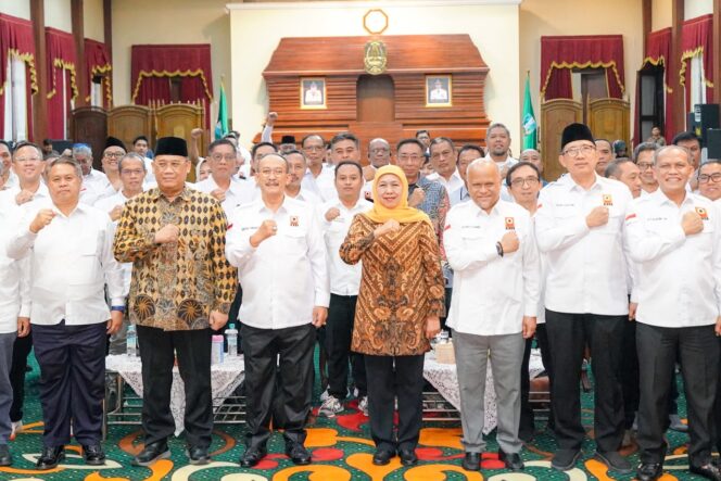 
Pelantikan PW PII Jatim Jadi Momentum Penguatan Kolaborasi, Gubernur Khofifah Dorong Inovasi Lintas Sektor