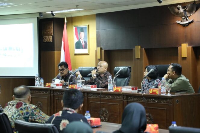 
Transformasi Digital Tata Kelola Keuangan, Biro Adpim Jatim Perkenalkan MONTRACKEU